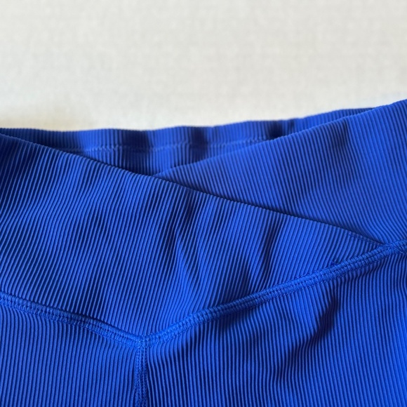 SUUKSESS Women Cross Workout Shorts with Pockets gym shorts, size - Picture 4 of 4